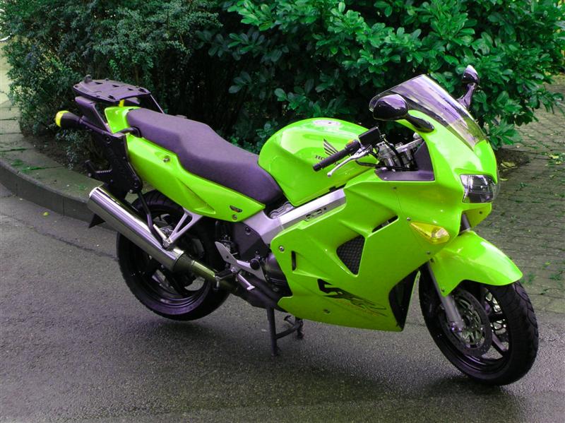 Grön VFR 005 (Medium).jpg