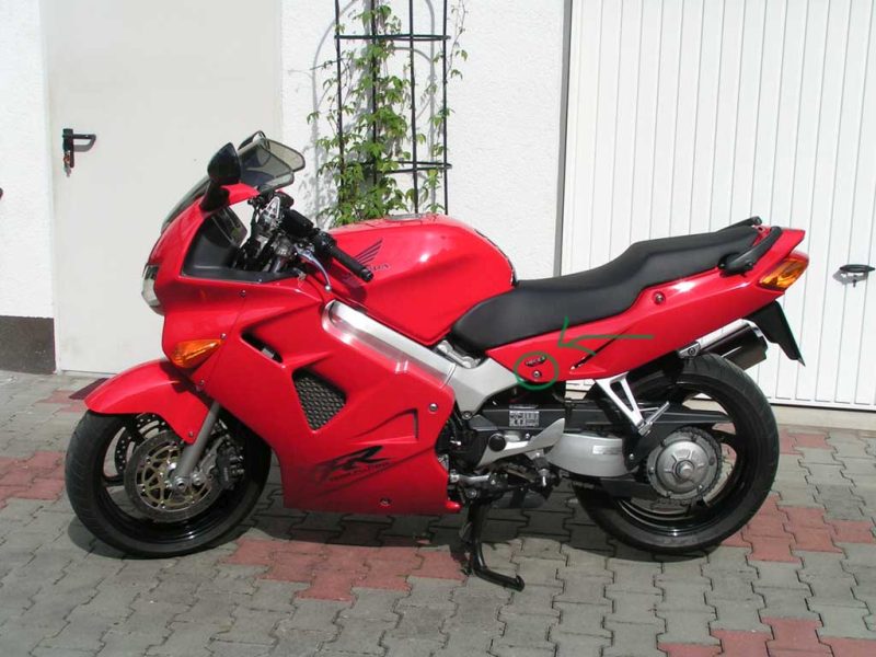 honda-vfr-800-007-6875577187391461204.jpg