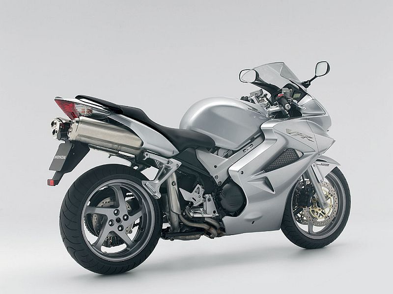 Honda VFR800-3.jpg