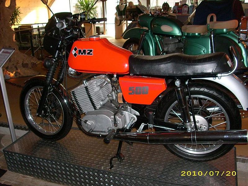 500cc MZ, civil..